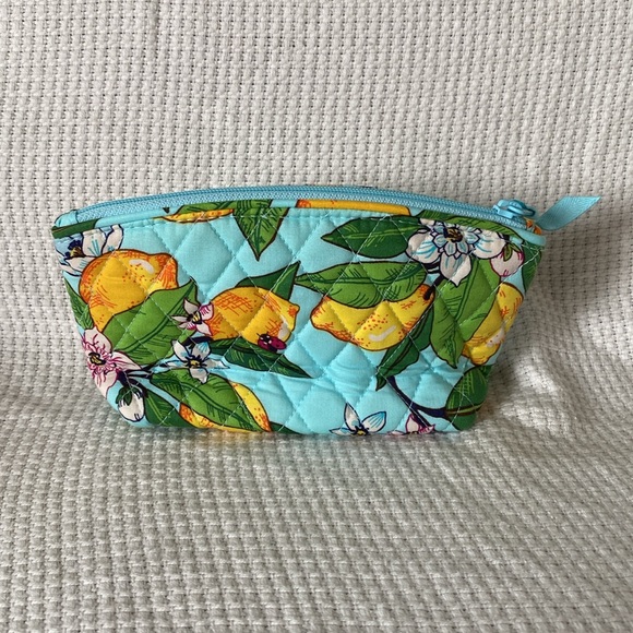 Vera Bradley Medium Travel Cosmetic bag - lemon grove - Picture 2 of 3